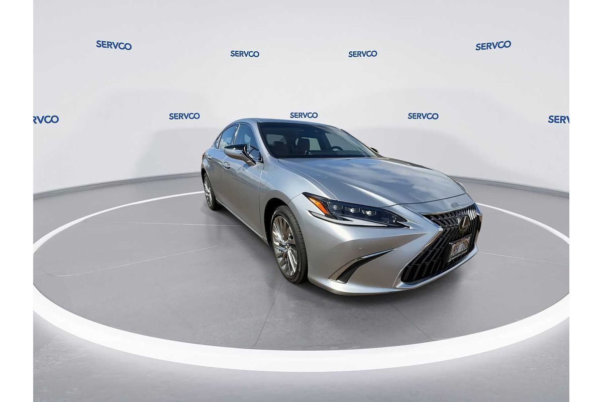 2022 Lexus ES Luxury