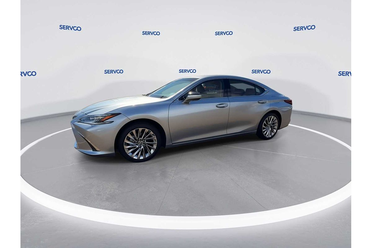 2022 Lexus ES Luxury