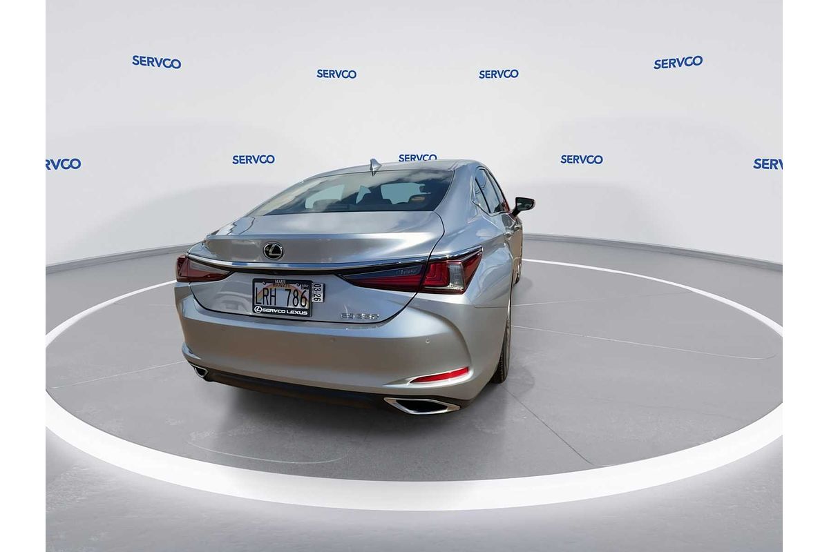 2022 Lexus ES Luxury