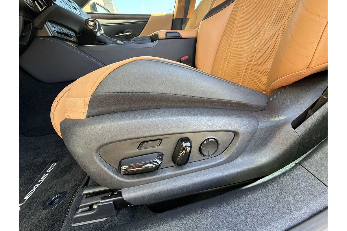 2022 Lexus ES Luxury