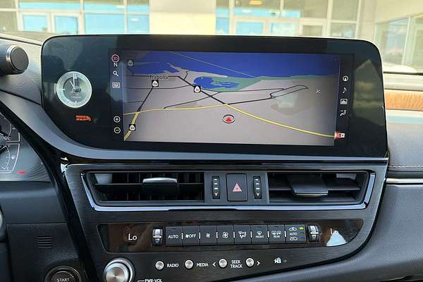 2022 Lexus ES Luxury