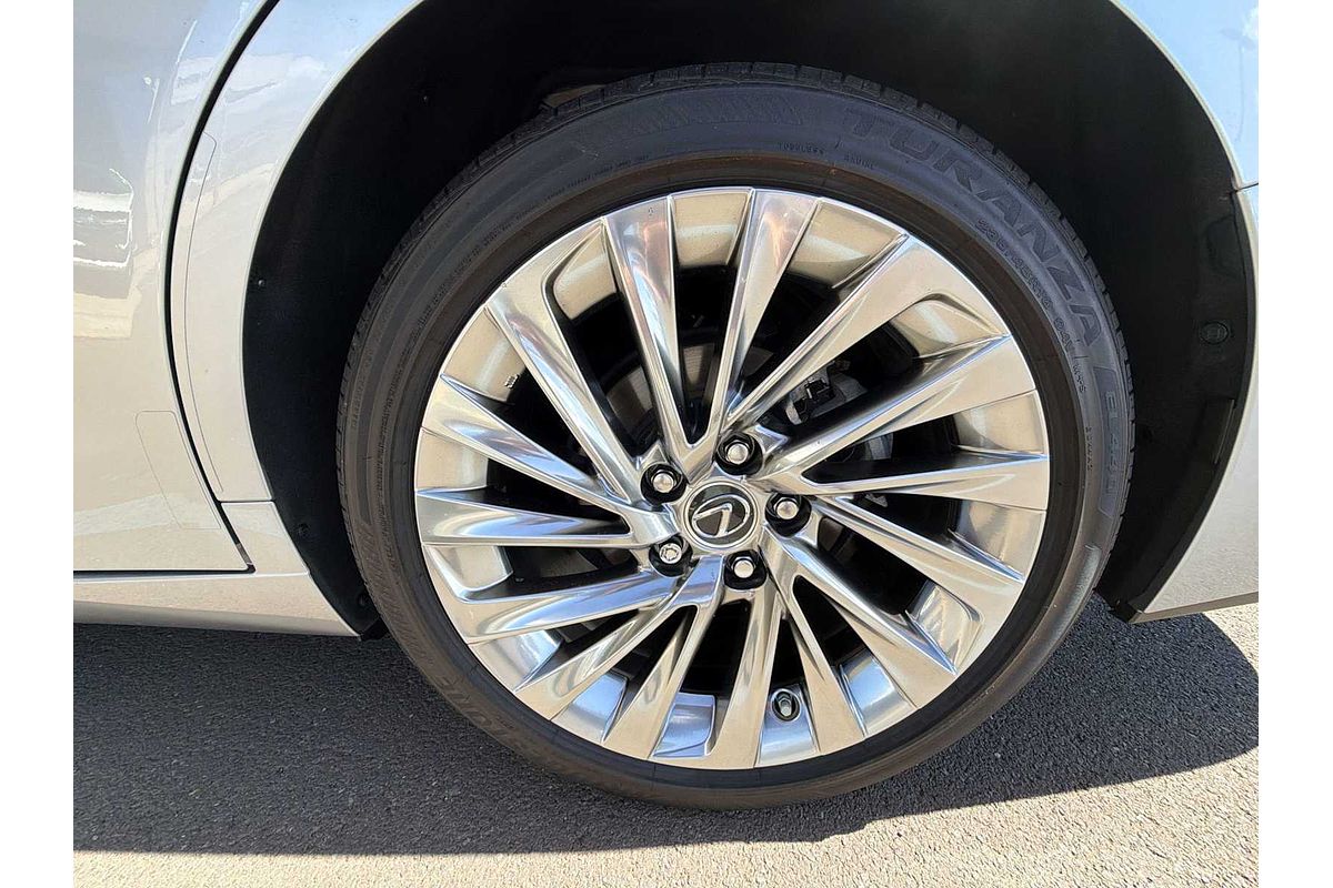 2022 Lexus ES Luxury