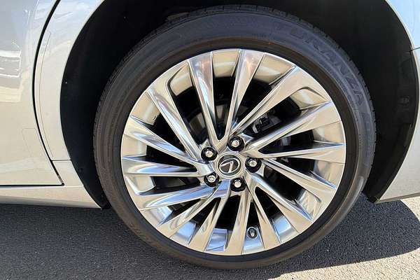 2022 Lexus ES Luxury