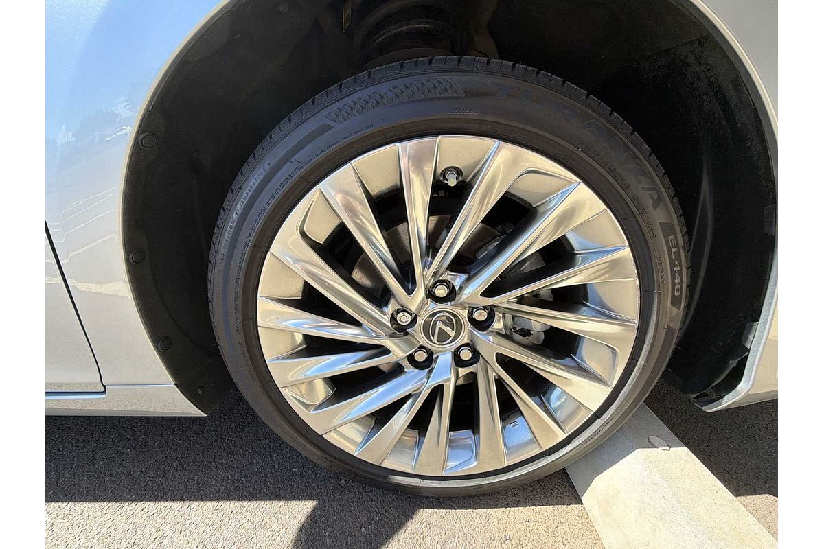 2022 Lexus ES Luxury