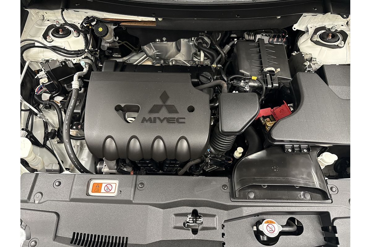2019 Mitsubishi Outlander ES ZL