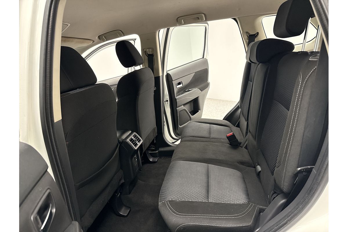 2019 Mitsubishi Outlander ES ZL
