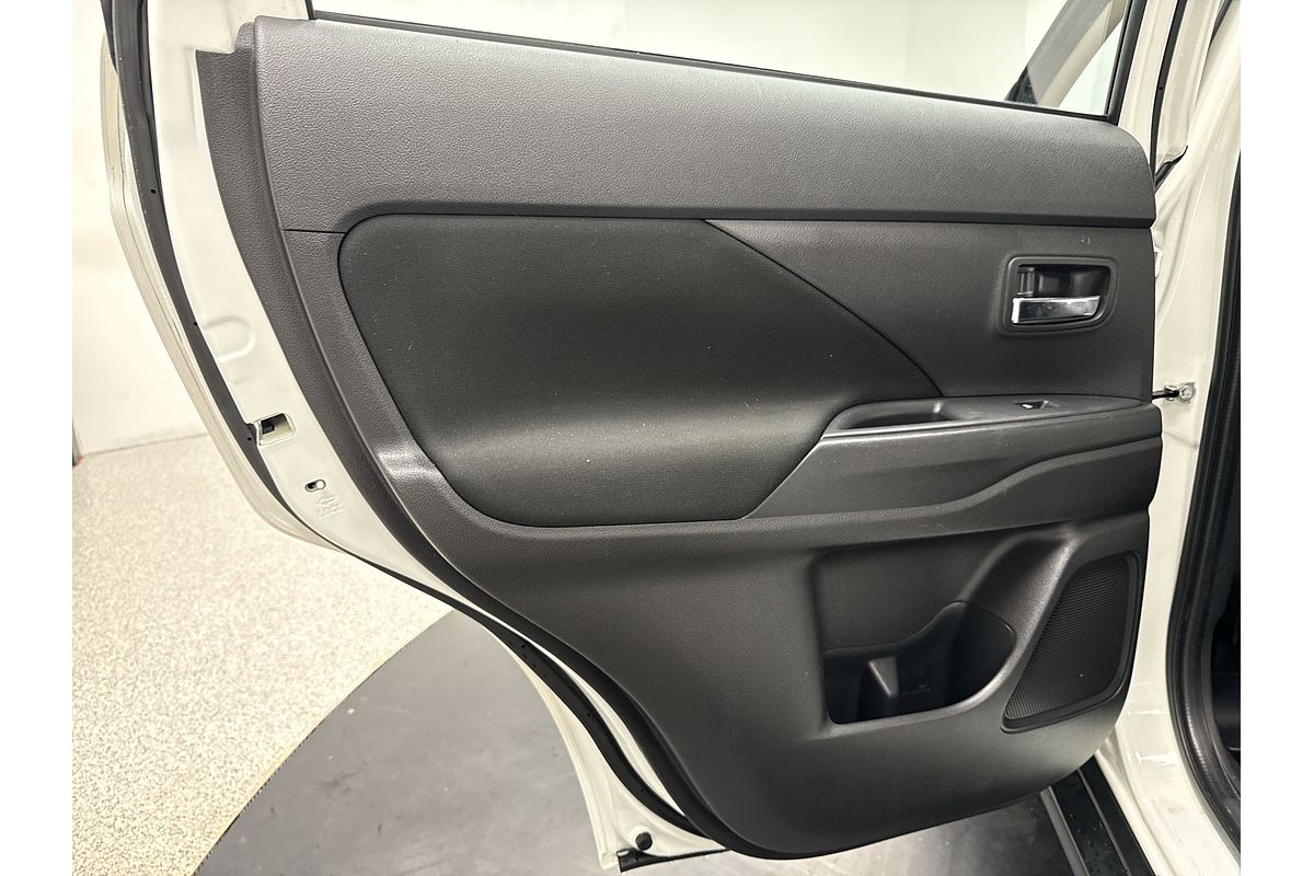 2019 Mitsubishi Outlander ES ZL