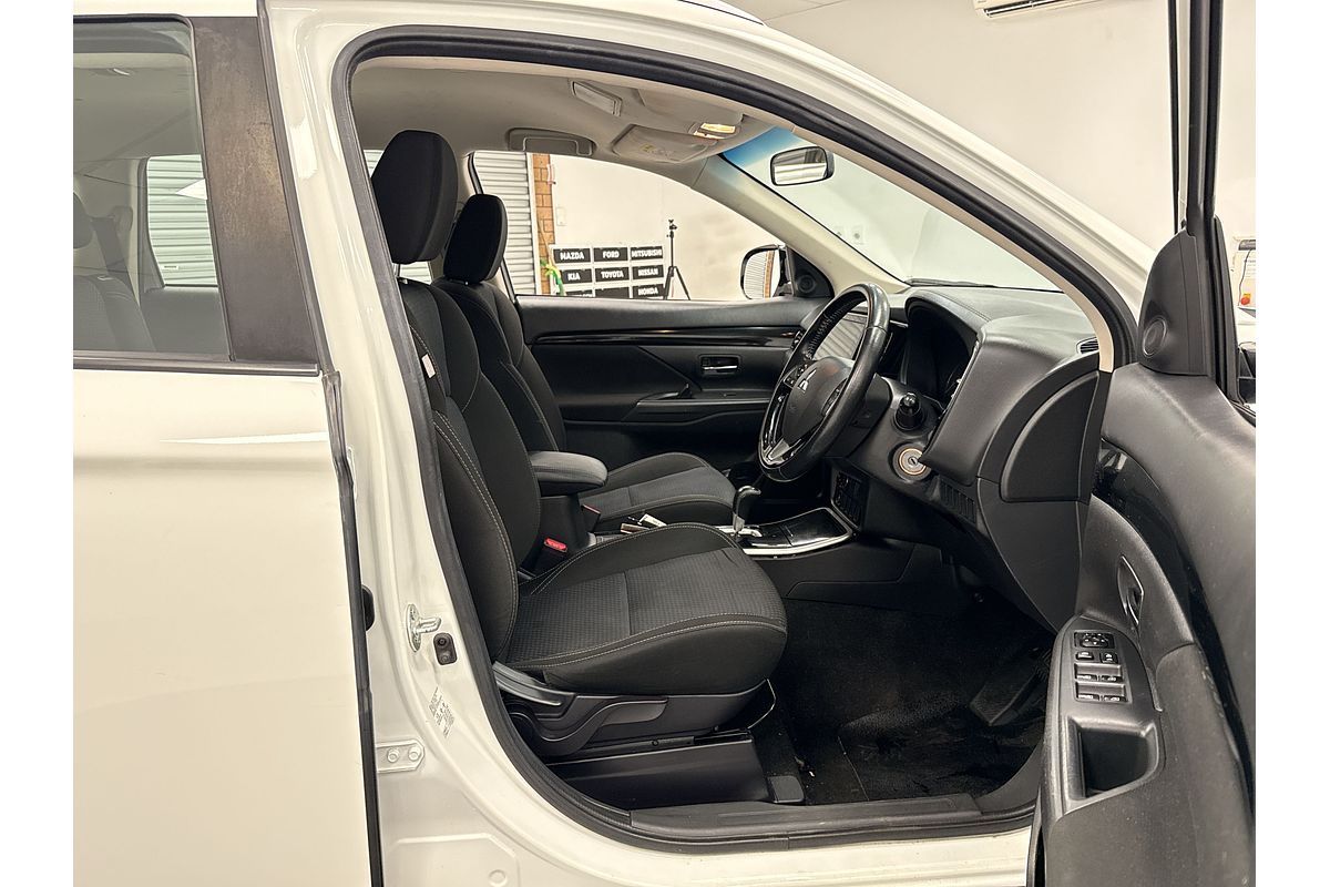 2019 Mitsubishi Outlander ES ZL