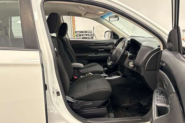 2019 Mitsubishi Outlander ES ZL