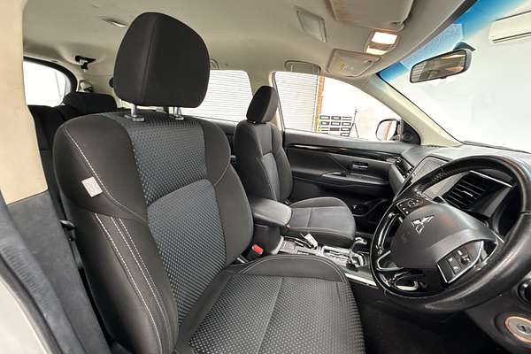 2019 Mitsubishi Outlander ES ZL