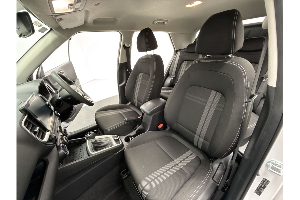 2023 Hyundai Venue Active QX.V5