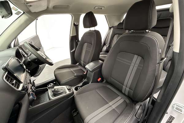 2023 Hyundai Venue Active QX.V5