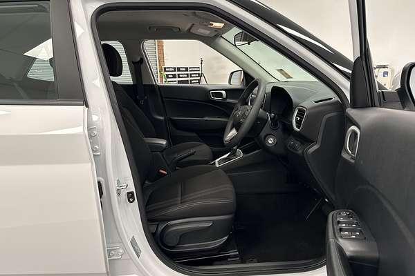 2023 Hyundai Venue Active QX.V5