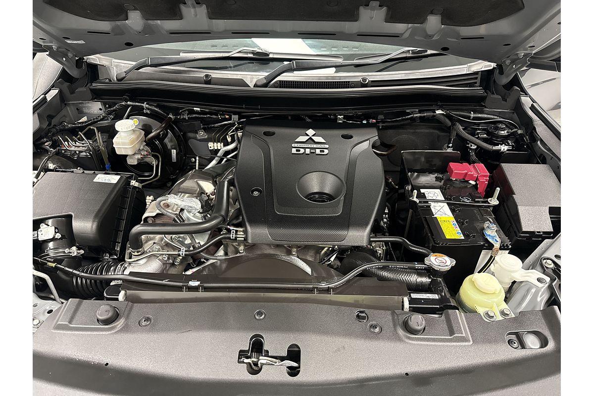 2020 Mitsubishi Triton GSR MR 4X4