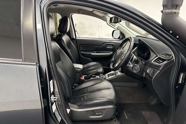 2020 Mitsubishi Triton GSR MR 4X4