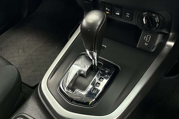 2022 Nissan Navara ST D23 4X4