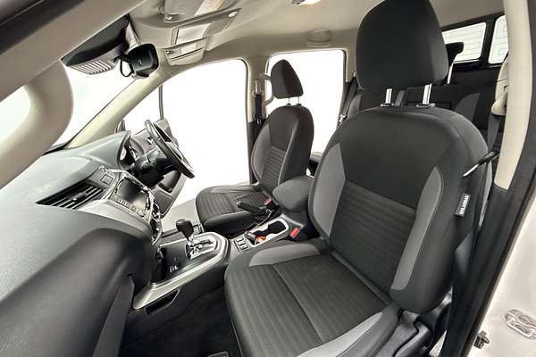 2022 Nissan Navara ST D23 4X4