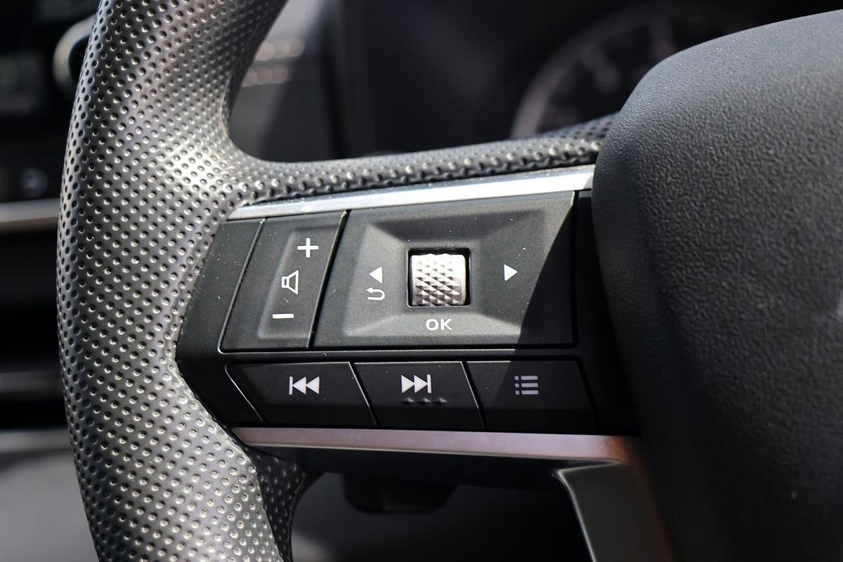 2023 Mitsubishi Outlander ES ZM