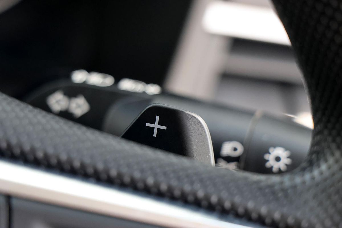 2023 Mitsubishi Outlander ES ZM