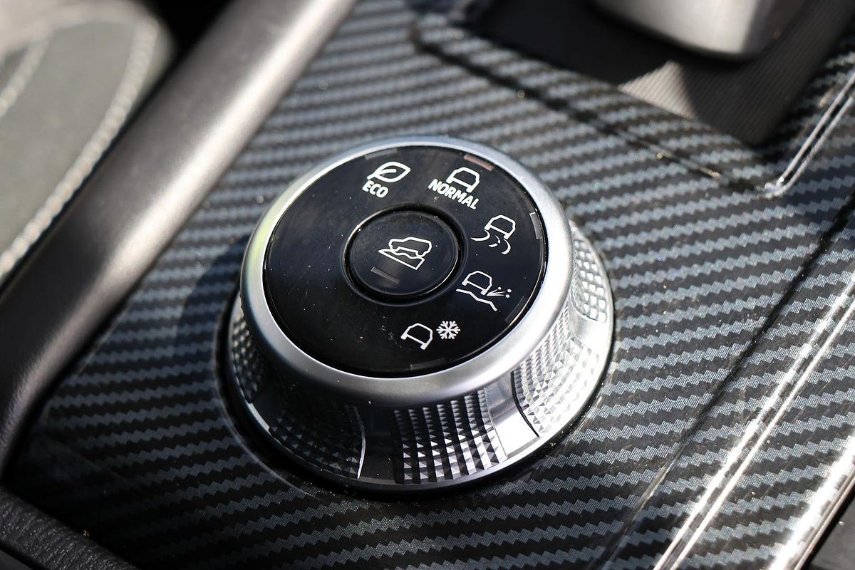 2023 Mitsubishi Outlander ES ZM