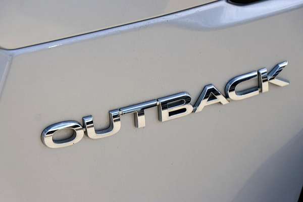2022 Subaru Outback AWD 6GEN