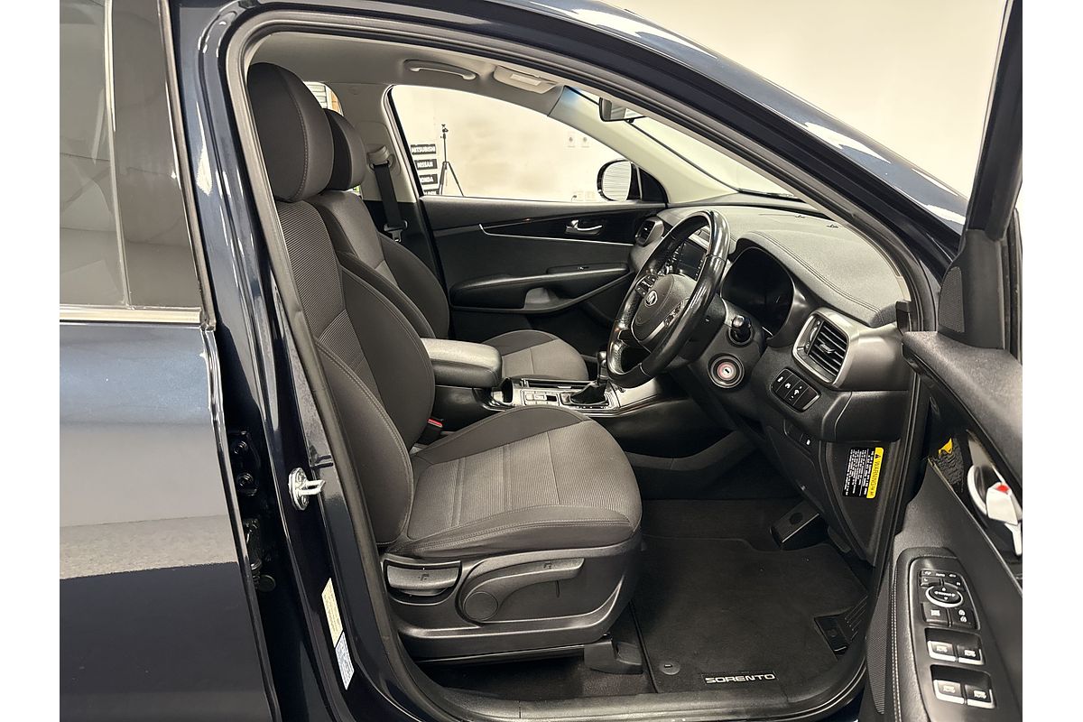 2019 Kia Sorento Si UM