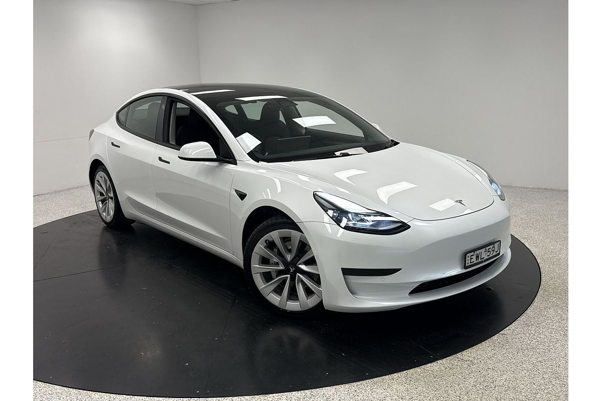 2022 Tesla Model 3 Rear-Wheel Drive