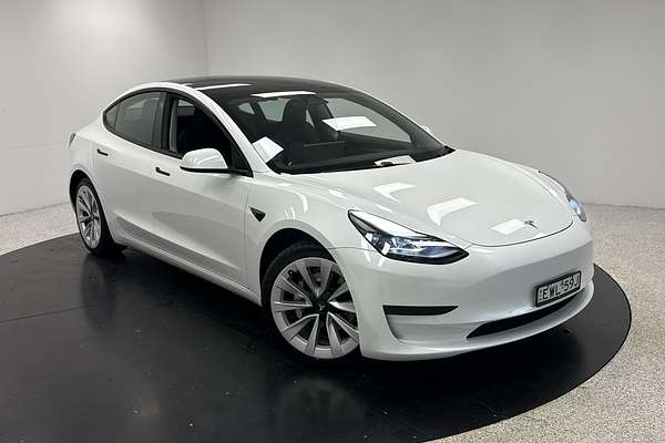 2022 Tesla Model 3 Rear-Wheel Drive