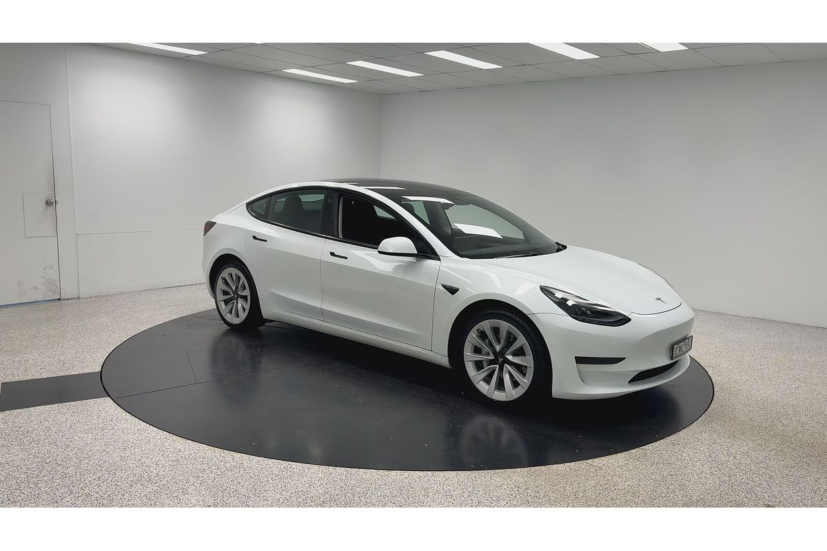 2022 Tesla Model 3 Rear-Wheel Drive