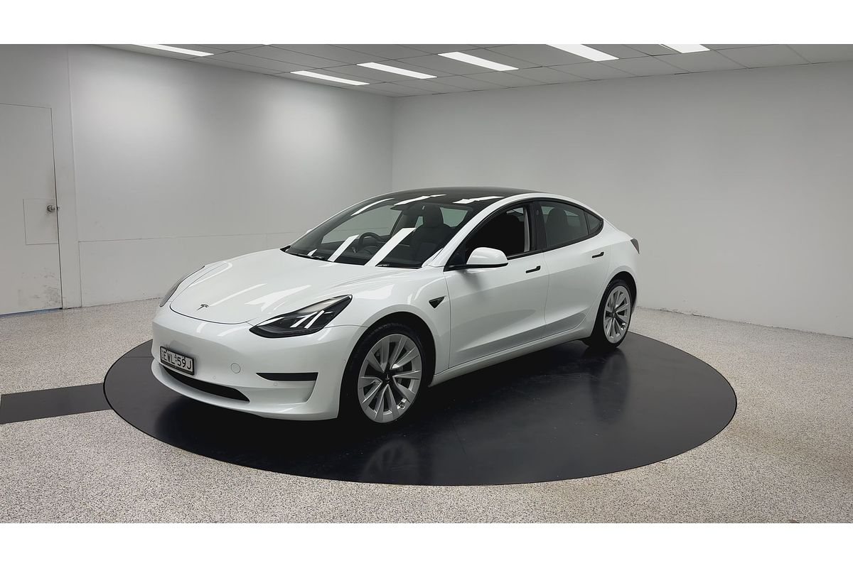 2022 Tesla Model 3 Rear-Wheel Drive