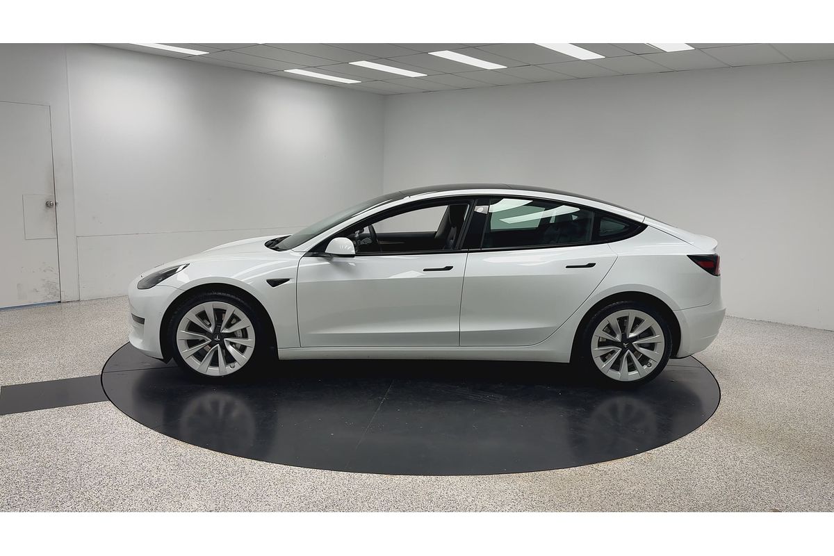 2022 Tesla Model 3 Rear-Wheel Drive