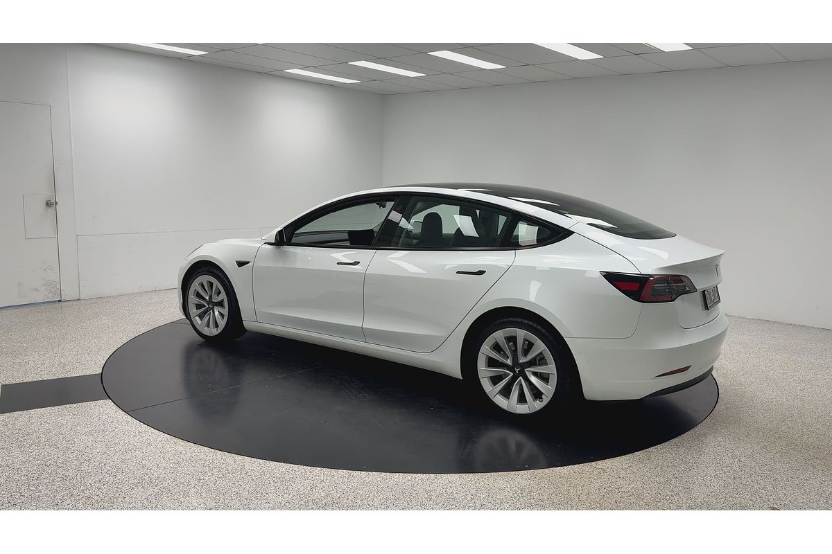 2022 Tesla Model 3 Rear-Wheel Drive