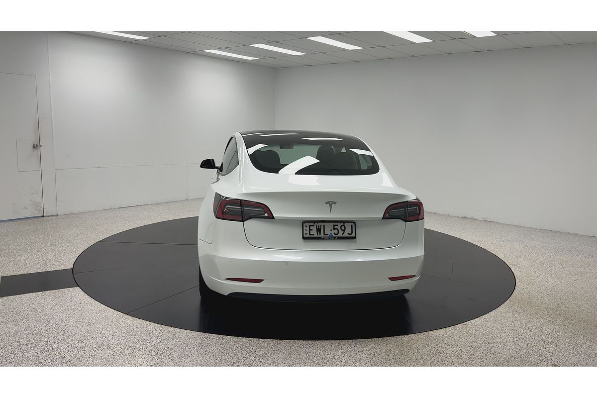2022 Tesla Model 3 Rear-Wheel Drive