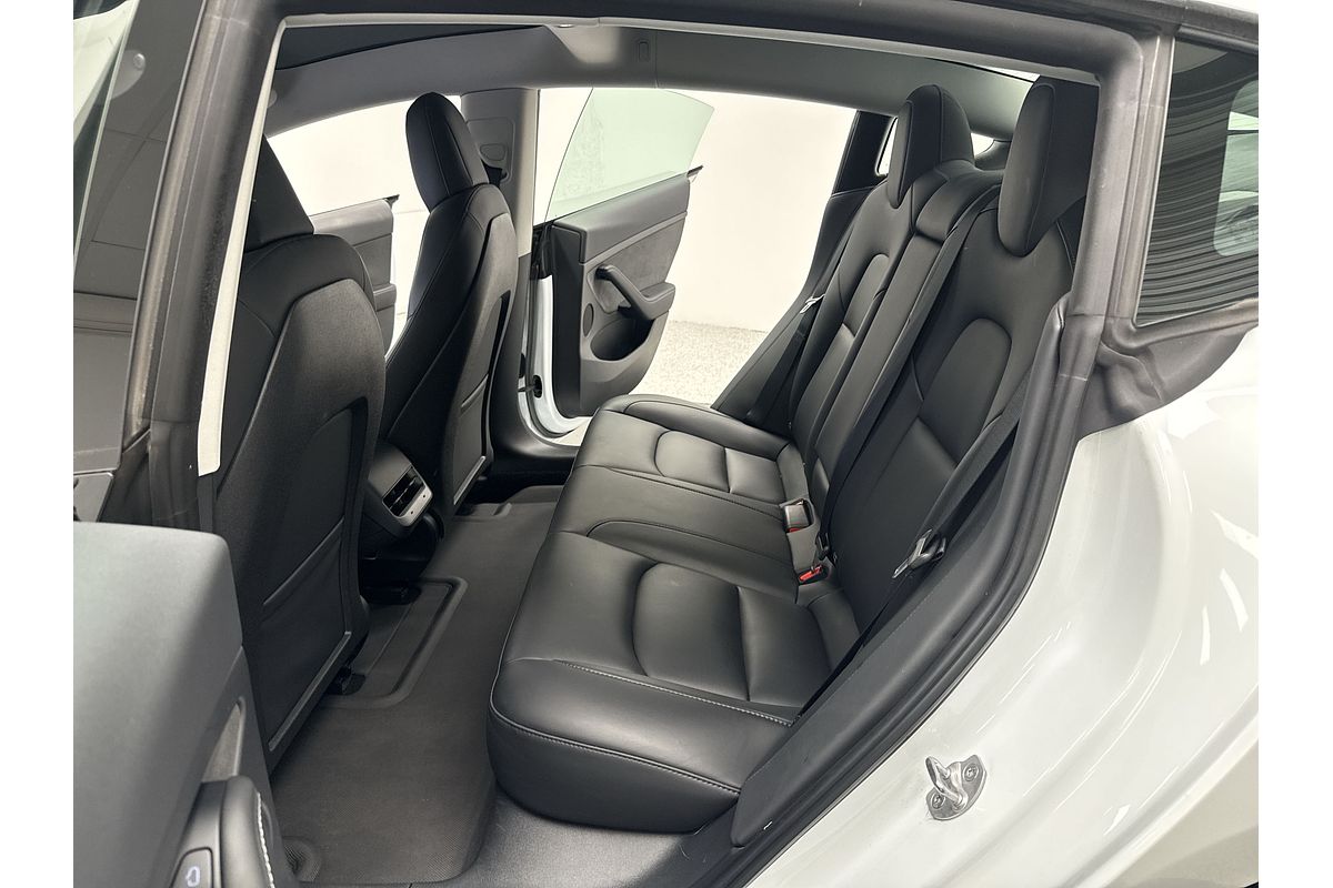 2022 Tesla Model 3 Rear-Wheel Drive