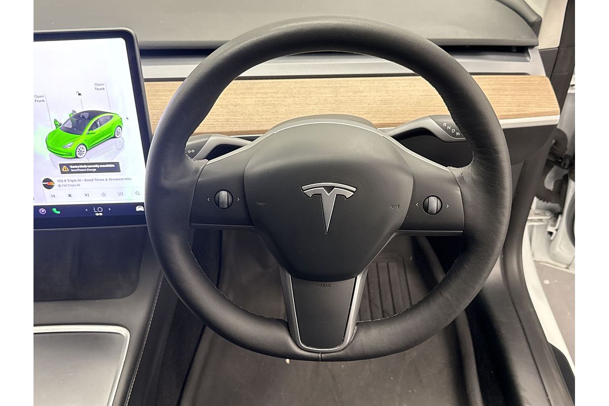 2022 Tesla Model 3 Rear-Wheel Drive