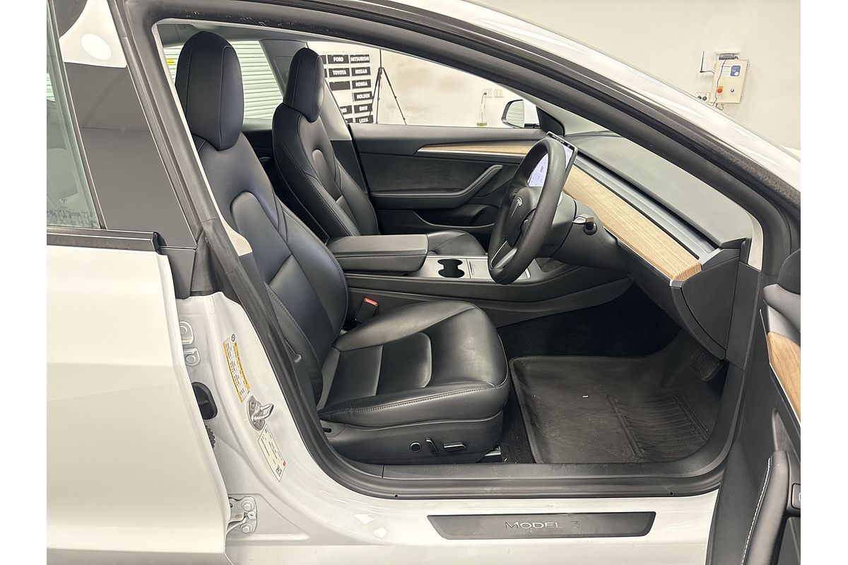 2022 Tesla Model 3 Rear-Wheel Drive