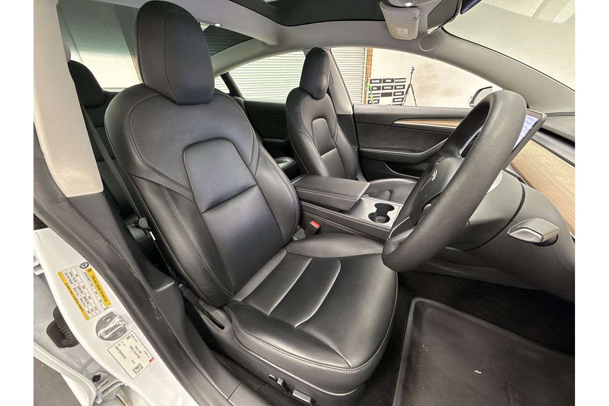 2022 Tesla Model 3 Rear-Wheel Drive