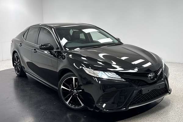2019 Toyota Camry SX GSV70R