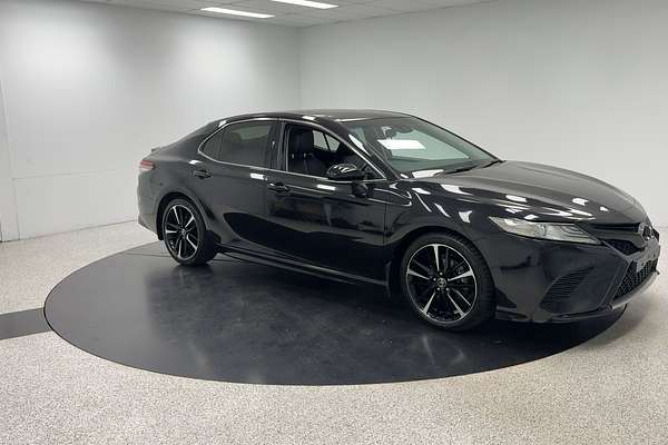 2019 Toyota Camry SX GSV70R