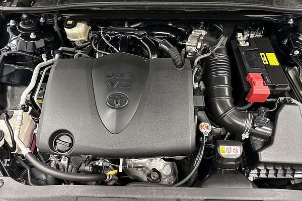 2019 Toyota Camry SX GSV70R