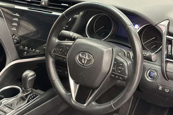 2019 Toyota Camry SX GSV70R