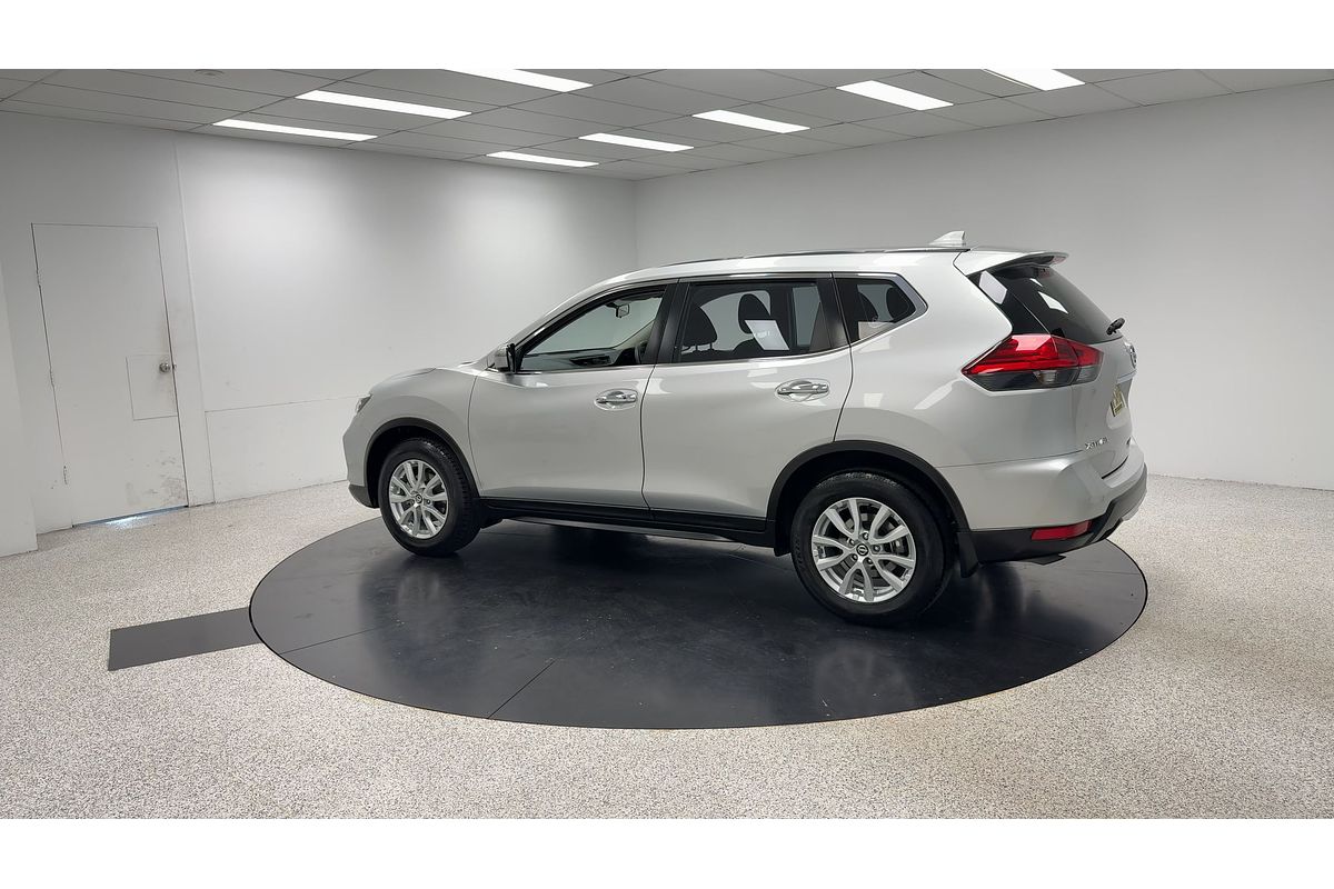 2017 Nissan X-TRAIL ST T32