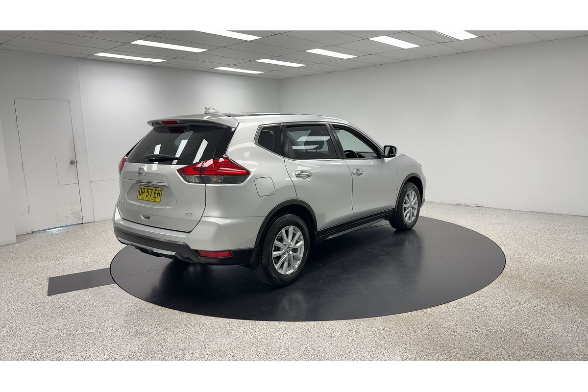 2017 Nissan X-TRAIL ST T32