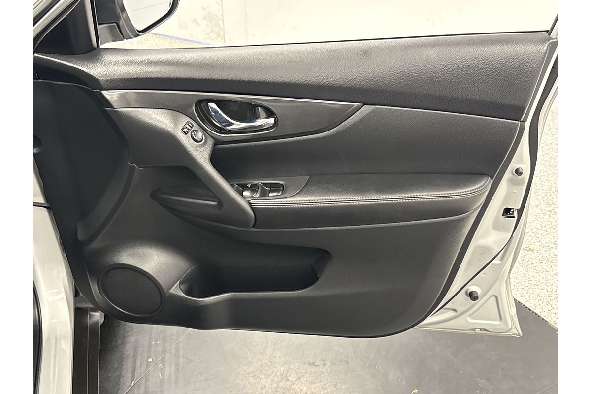 2017 Nissan X-TRAIL ST T32