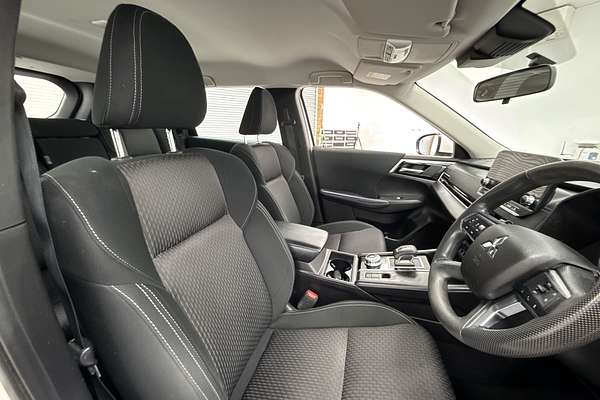 2022 Mitsubishi Outlander ES ZM