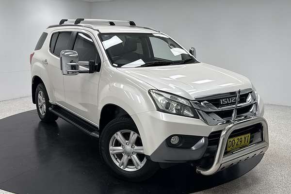 2015 Isuzu MU-X LS-T