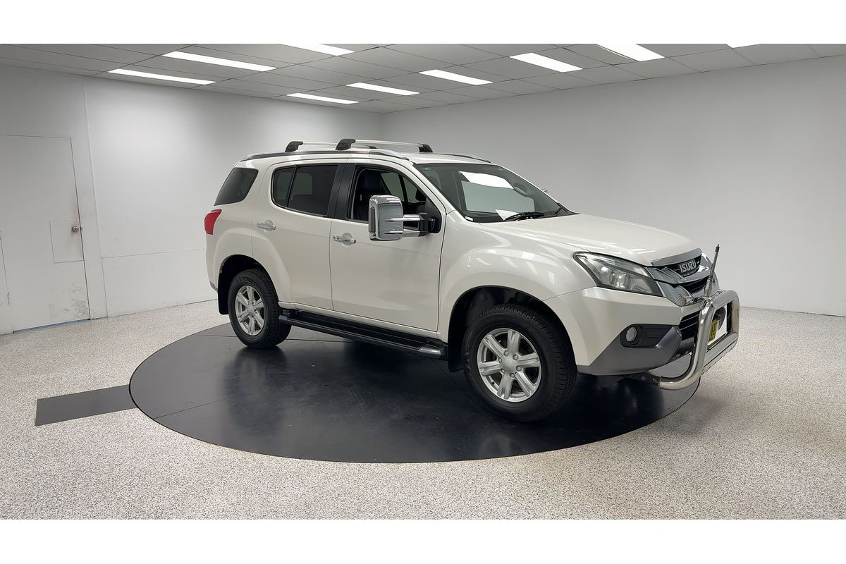 2015 Isuzu MU-X LS-T