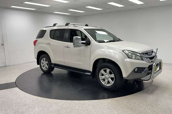 2015 Isuzu MU-X LS-T