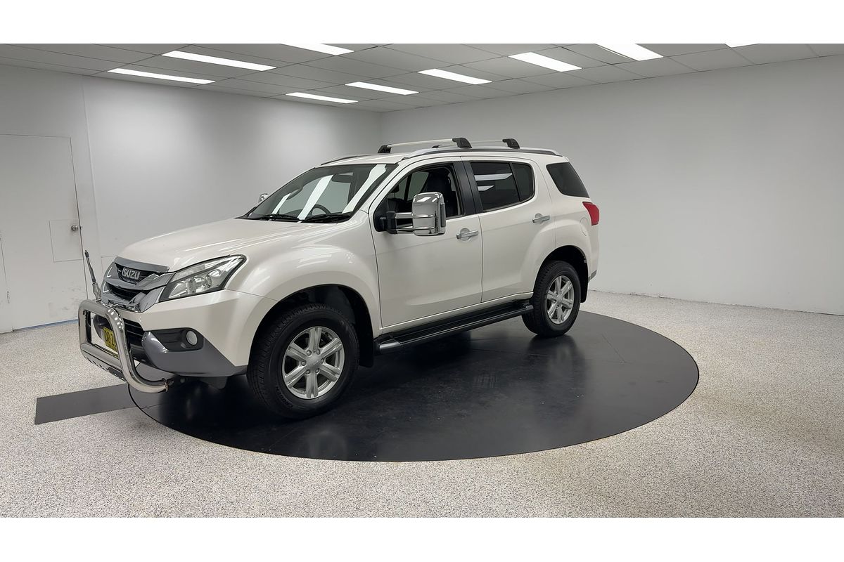2015 Isuzu MU-X LS-T