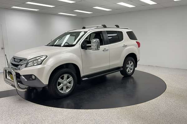 2015 Isuzu MU-X LS-T